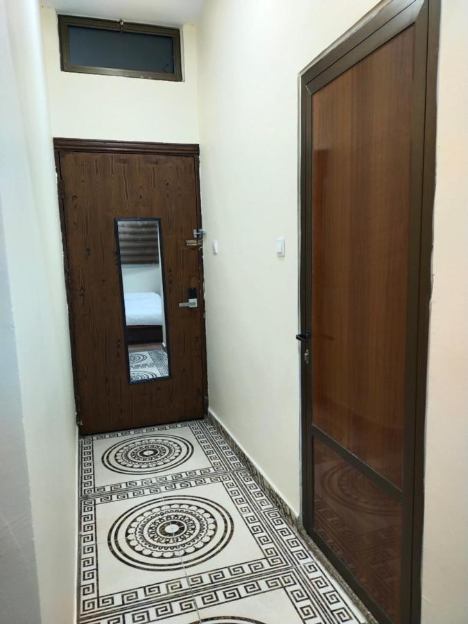 Relax House For Studio Rooms Apartment Aqaba Bagian luar foto